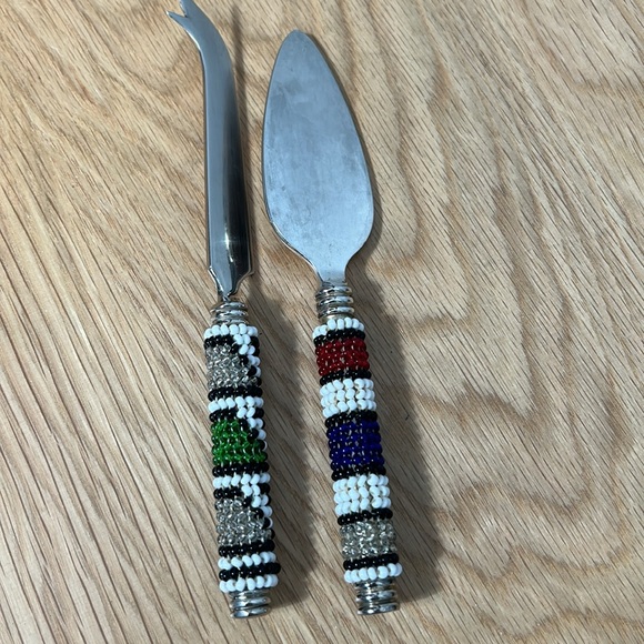 Ndebele Hand Beaded Cheese Knife set - Picture 3 of 7
